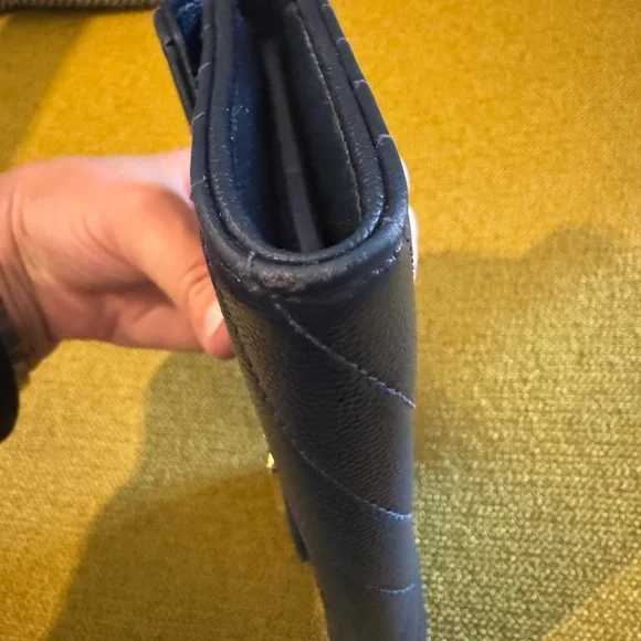 Yves Saint Laurent Cassandre Matelasse Large Flap Wallet in Grain Leather Navy - Picture 6 of 14